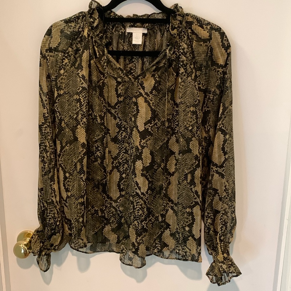 H&M sheer green/gold python patterned polyester top. Size US 4.
